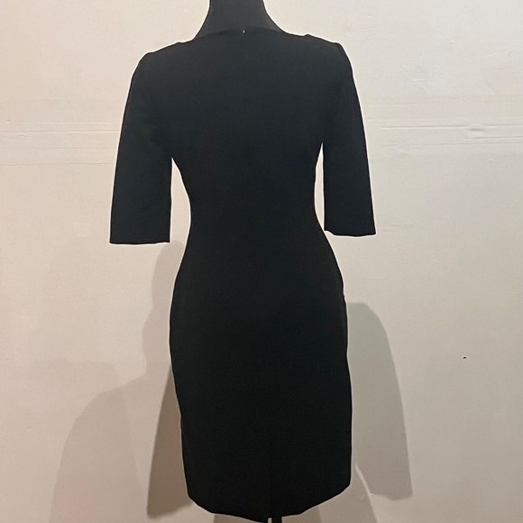 TAHARI Black, and white fitted dress - Picture 5 of 10